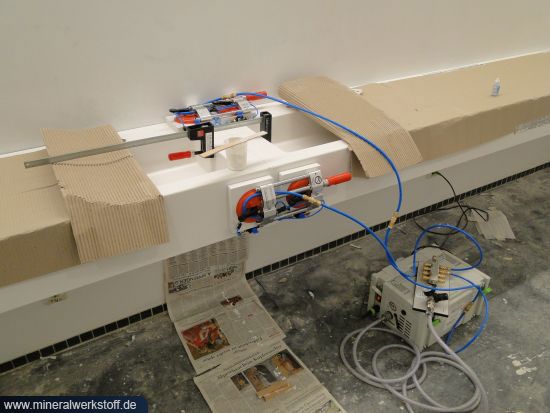 Verklebung von Waschtischen vor Ort 3