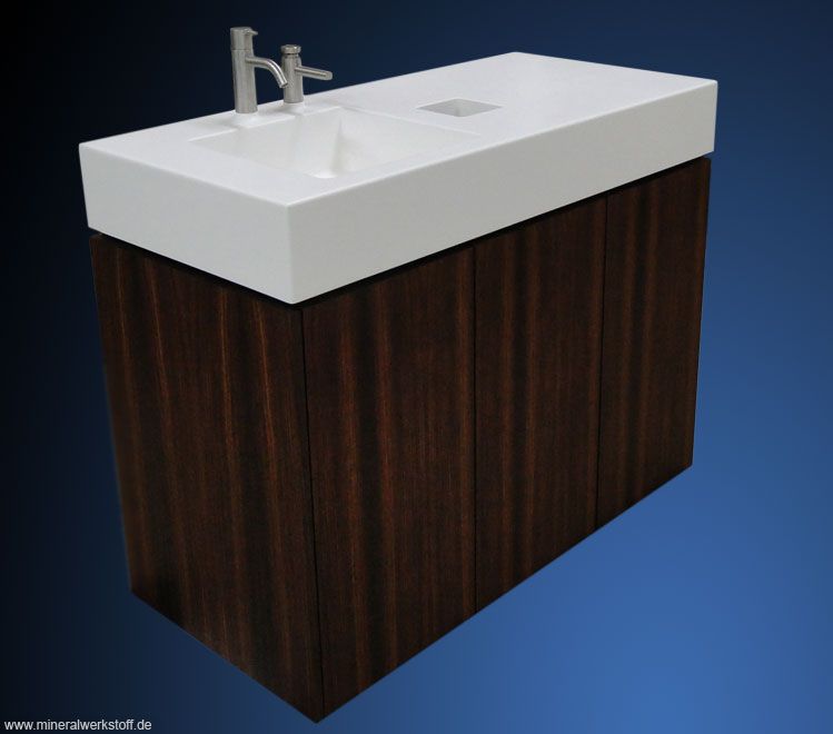 Varicor&reg; Waschtisch f�r eine Schule im Odenwald