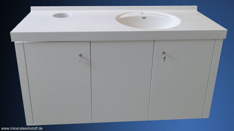 Varicor&reg; Waschtisch f�r eine Schule im Odenwald