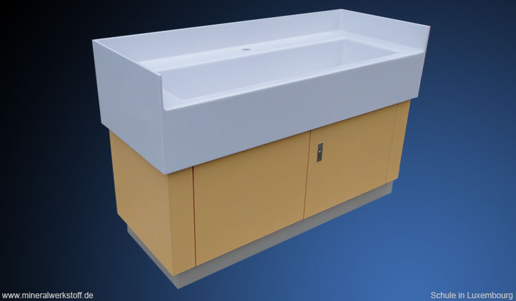 Varicor&reg; Waschtisch f�r eine Schule in Luxembourg 17
